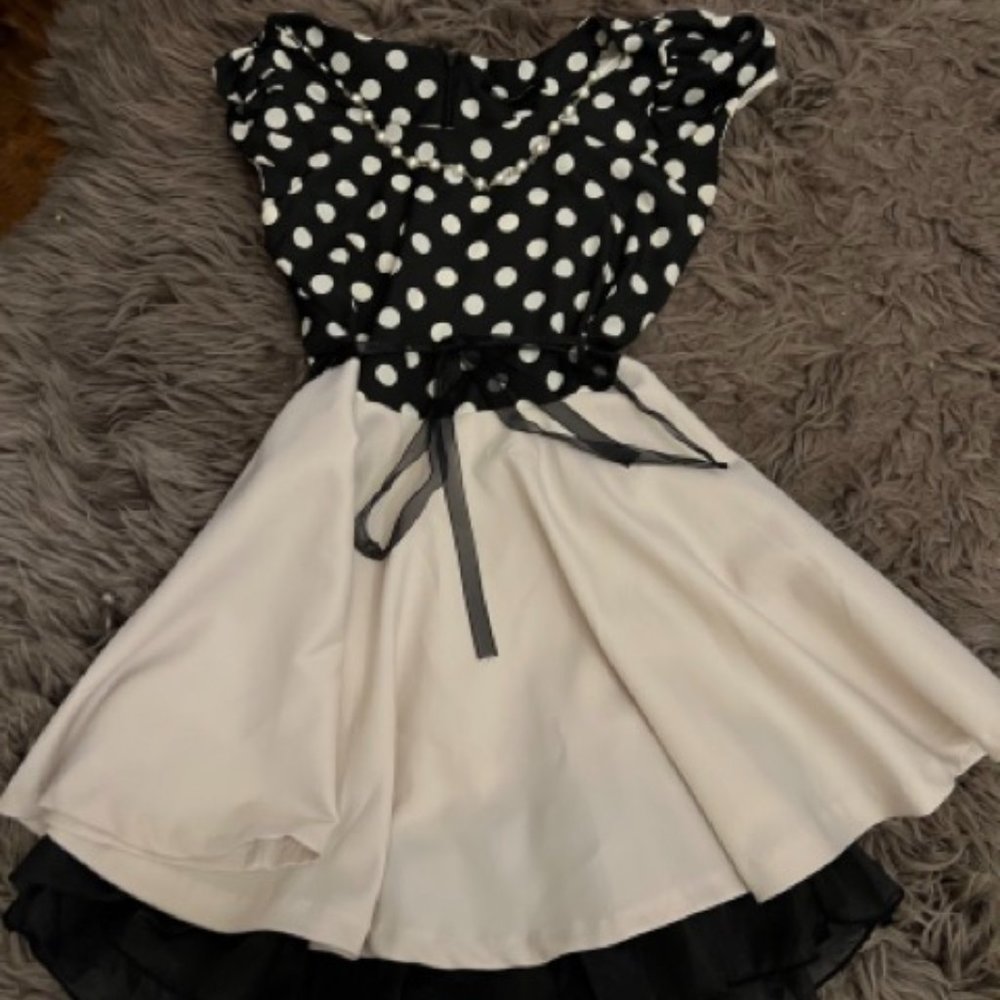 Polka Dot Dress Double Lined Ruffles Pearl Neckline Size 4/6 minidress
